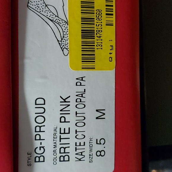 BCBG "Barbie" Pink Perferated Peep Toe Cut Out Wedge size 8.5 ☆LIKE NEW☆ - Picture 4 of 16